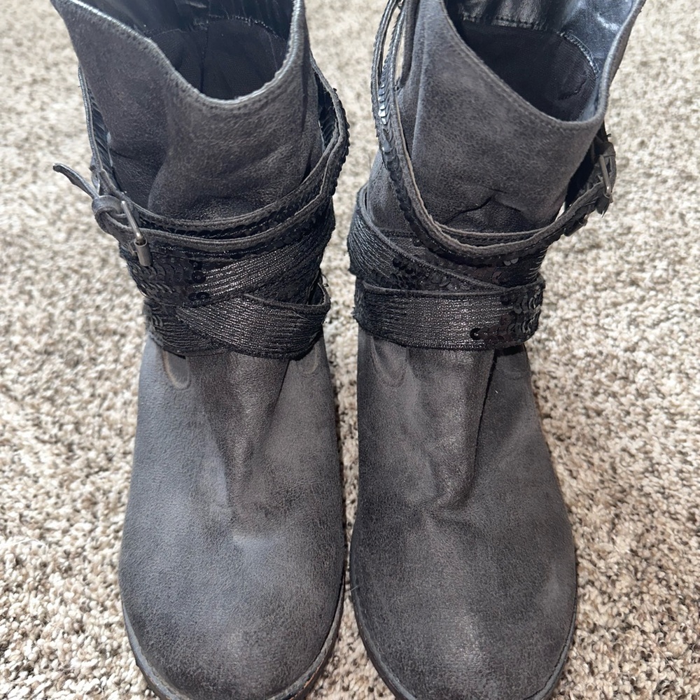 Booties - Picture 2 of 6